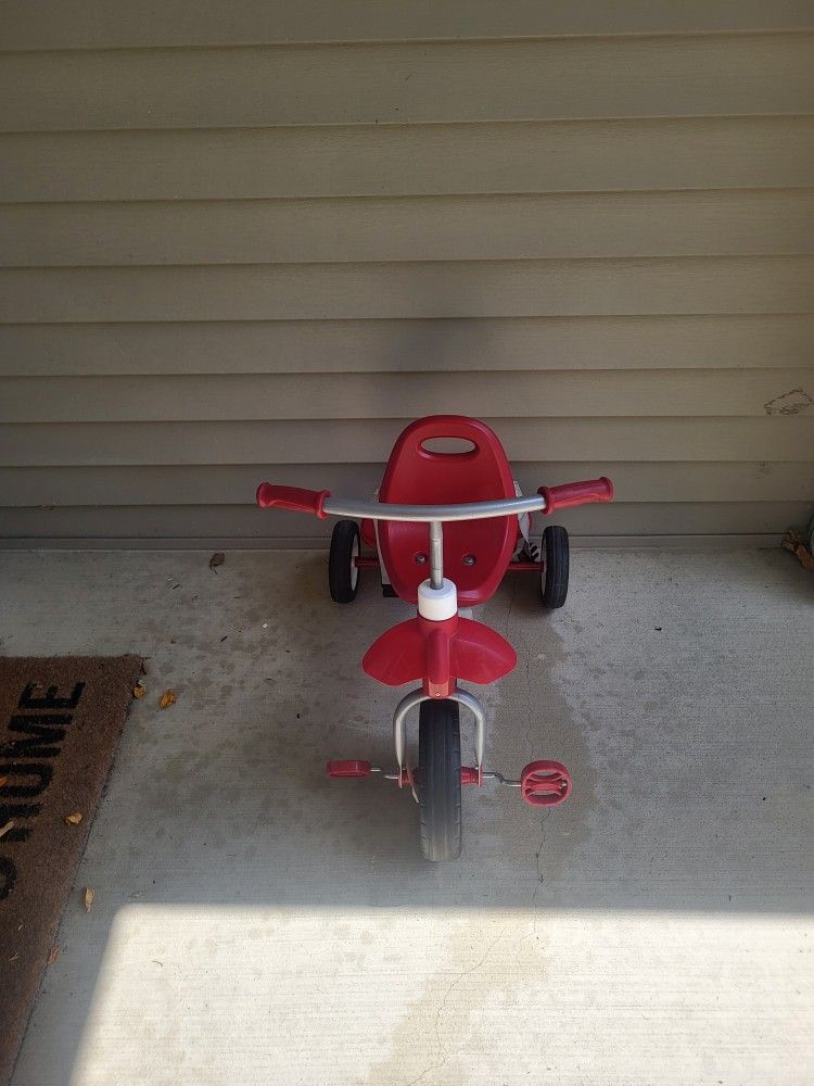 Radio Flyer Red Rider Trike