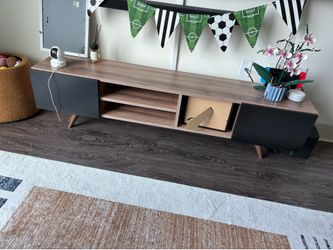 Tv stand