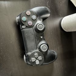 PS4 Controller