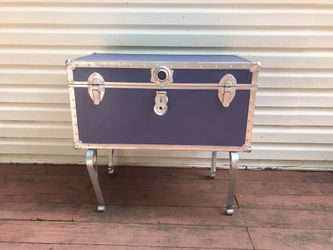 Vintage chest