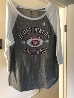 Women’s 49ers shirt new with tags XL