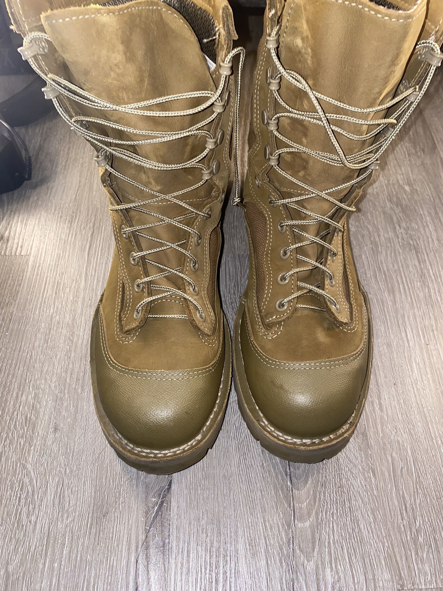 Men's Danner GORE-TEX Combat Boots - Rugged & Reliable