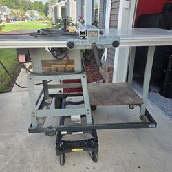 Delta 10 Inch Contractors Table Saw With Saftey Guard And Accessories 