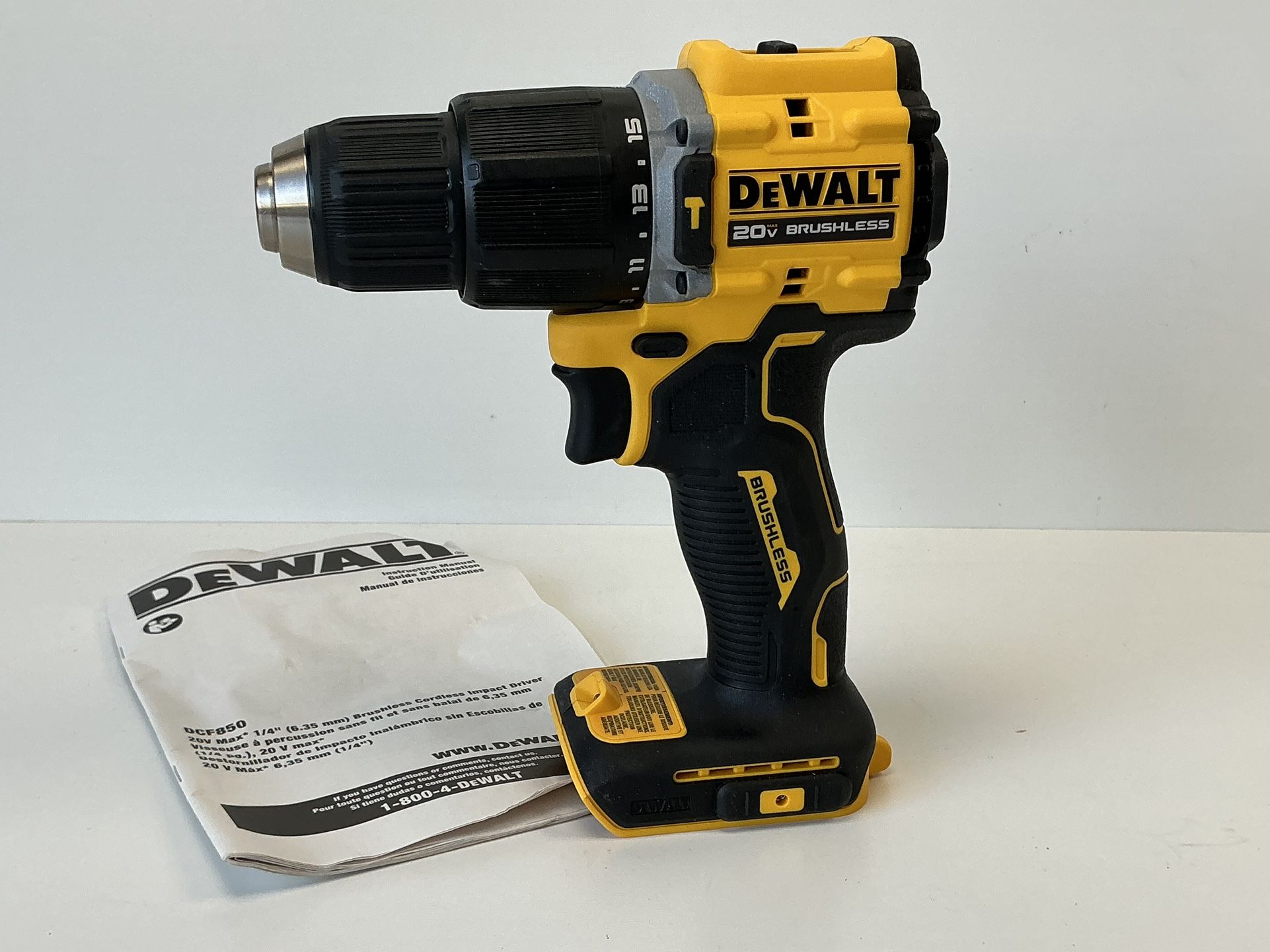 DEWALT ATOMIC 20-Volt Lithium-Ion Cordless 1/2 in. Compact Hammer Drill