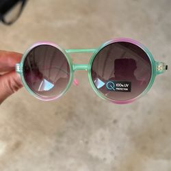 Brand New Quay Eyewear 