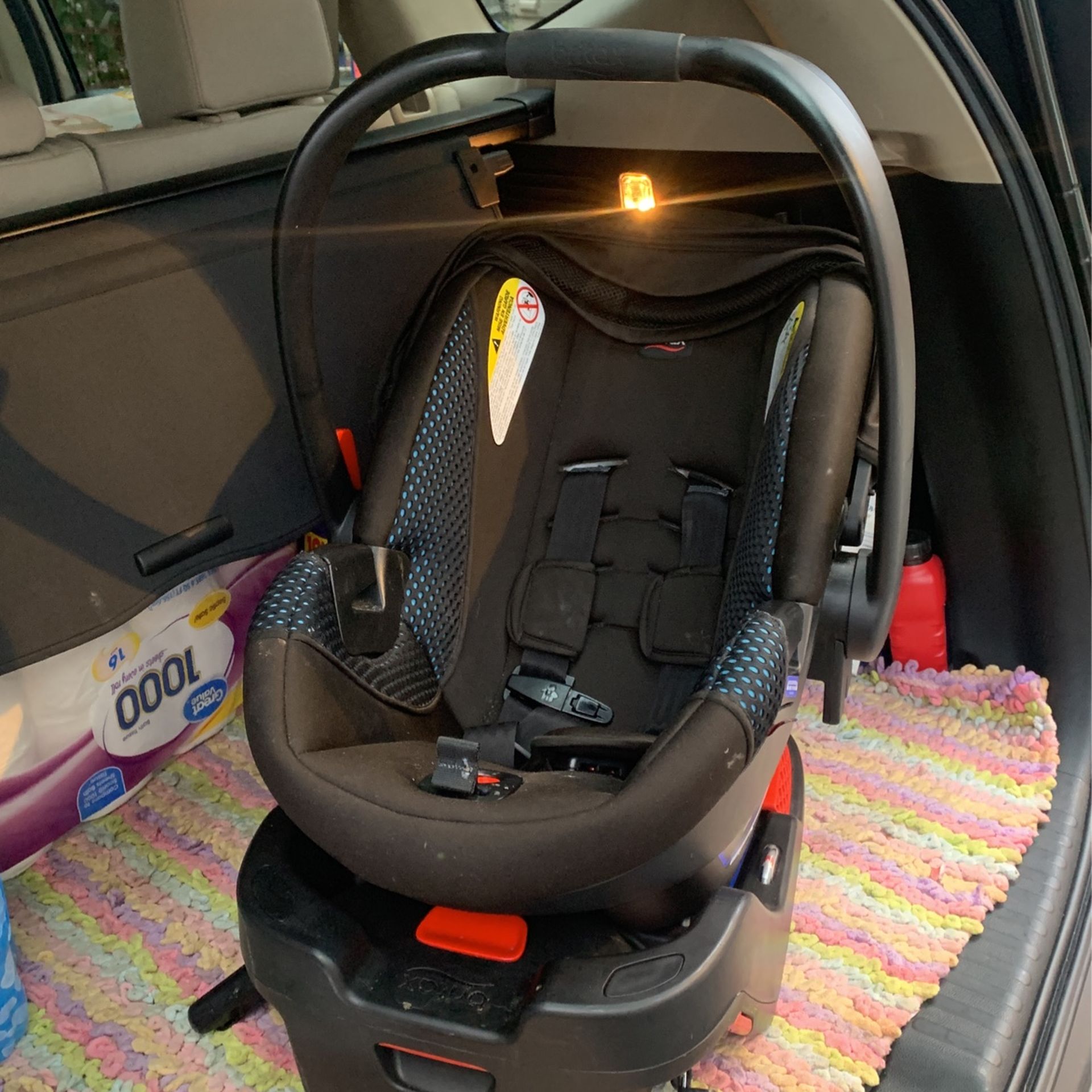 Kids car seat with the base