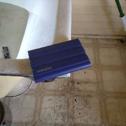 2tb external hd by Samsung solid-state t7 shield
