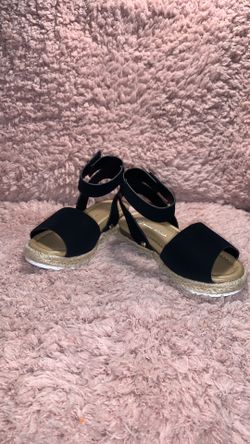 Little girl sandals