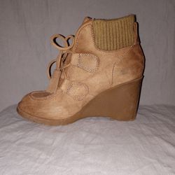 Brown Wedge Winter Boots $15