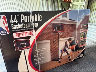 Basketball hoop portable