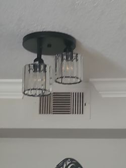 Light fixture and l e d bulbs included