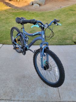GENESIS Blue Bike 24"