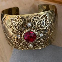 Pulsera Laminada Gold Filled Piedras Rojas Ropas
