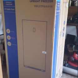Midea Convertible Upright Freezer/Refrigerator 17-cu ft Garage Ready Frost-free Upright Freezer