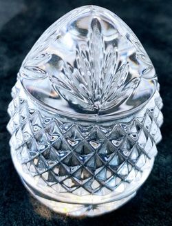 French Lead Crystal Egg / France
