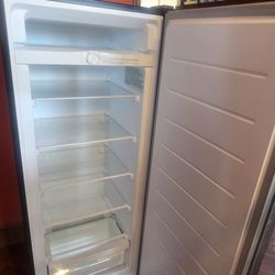 Vissanie Freezer Stainless  Steel 6.9 Cu .ft