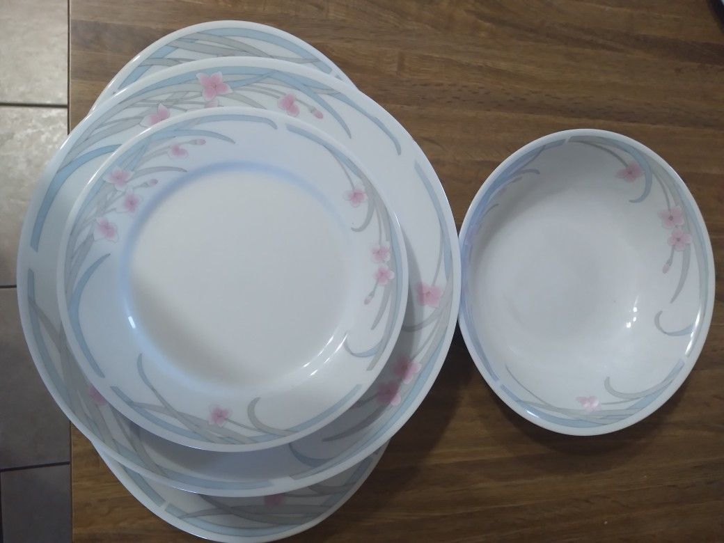 Gibson China Dinnerware