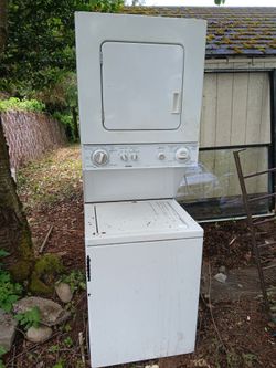 Double stack washer and dryer