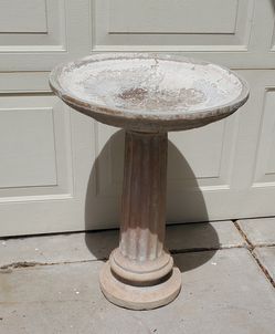 Concrete bird bath