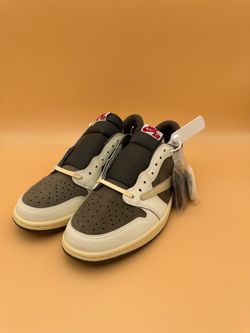 Nike Air Jordan 1 Low Sneakers