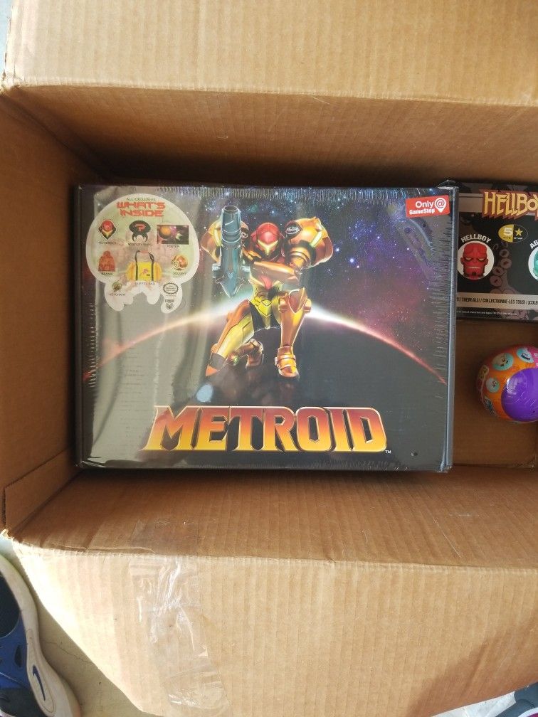 Metroid BUNDLE box + BONUS FUNKO POPS !!!!