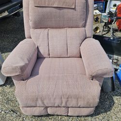 Laz B oy reclining chair.