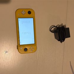 Nintendo switch lite yellow