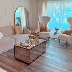Sofa with 2 chairs 