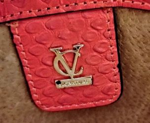 Vince Camuto Signature Red Snake Skin Clutch Gold Hardware VC Logo