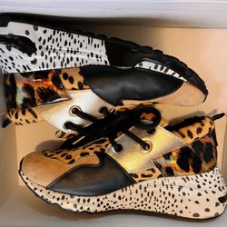 Leopard Steve Maddens