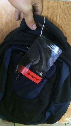 Brand new Samsonite tectonic multi pocket medium backpack 3yr manufacturer global warranty