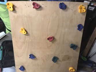 Climbing holds/grips