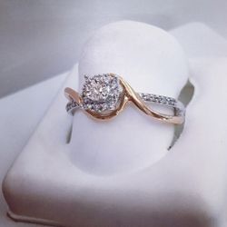 Dainty Two-Tone Promise Ring – Like New