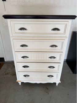 Two-Tone 5-Drawer Chest of Drawers