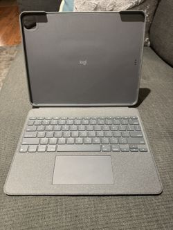 Logitech Combo Touch 12.9 inch (5th, 6th gen)