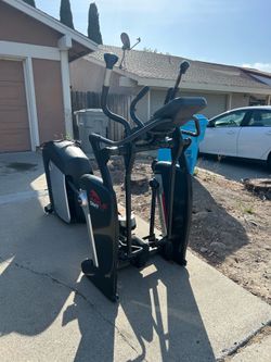 Agile Elliptical Trainer