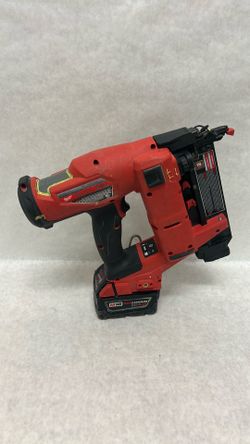 Milwaukee 18 gauge Brad nailer model 2746-20 with one XC 5.0 battery no charger