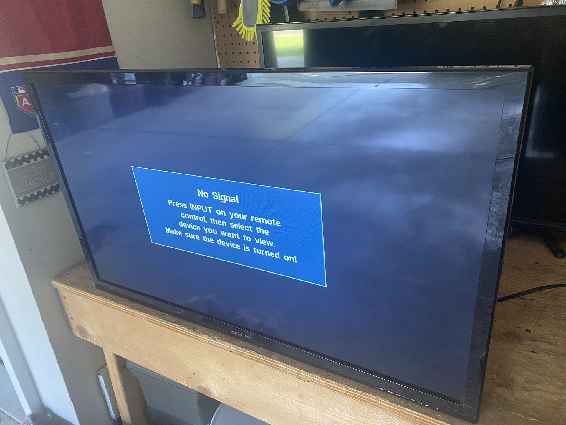 32” Tv With DVD Attached
