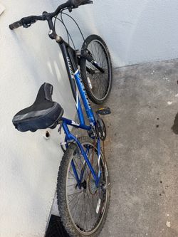 Trek 3700 women bike