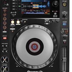 New Pioneer CDJ 900