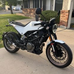 2023 Husqvarna Vitpilen 401