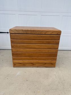 Oak Wood 3-Drawer Dresser Chest