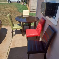 Kitchen Table And All 4 Chairs 50 Dollar's 