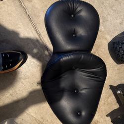 Harley Davidson Mustang Seat 