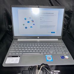 HP Laptop 17’ Screen 128GB W/ Charger