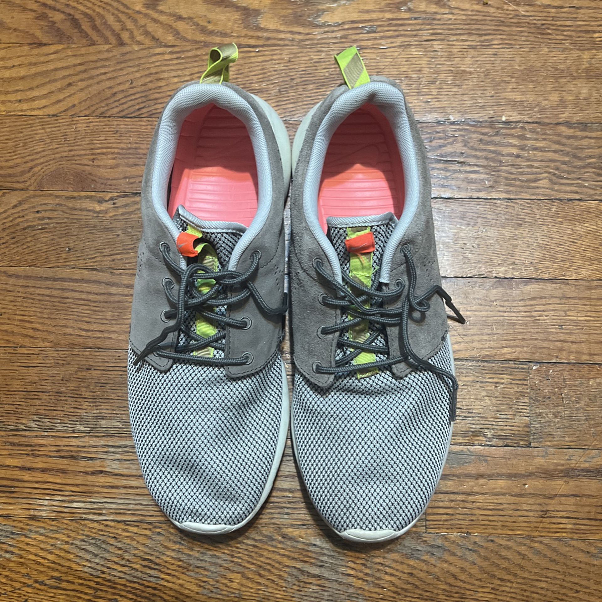 in stand houden ozon tand Nike Roshe Run for Sale in Queens, NY - OfferUp
