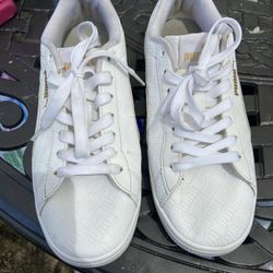 Pumas Womens Shoes 
