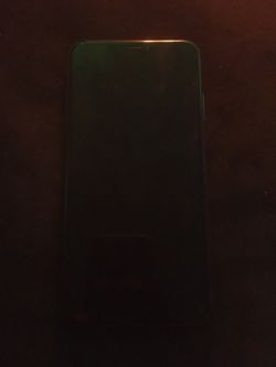 iPhone XR Max Unlocked To Every Carrier Great Condition Case Incuded