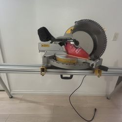 Dewalt Saw And Stand 