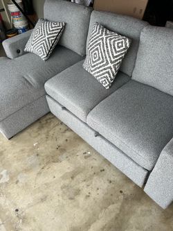 Sectional Sleeper w Storage Chaise